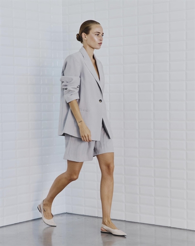 With Black - WBMaritsa Tailored Blazer - Summer Grey